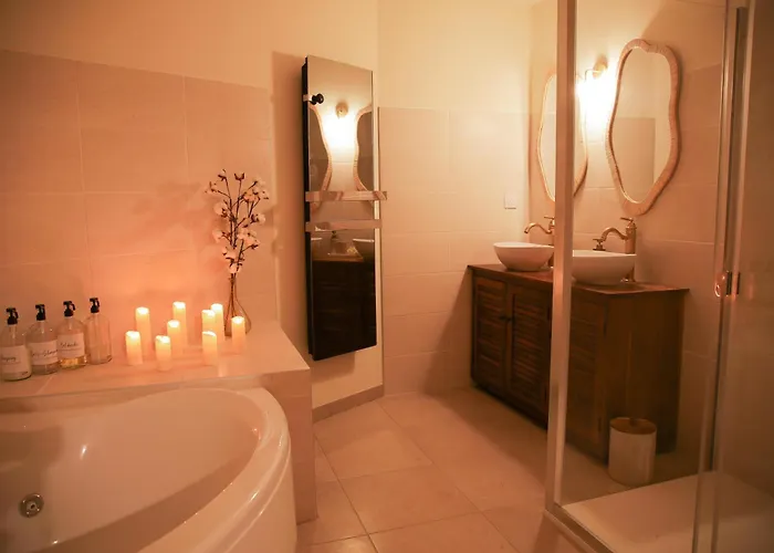 Апартаменты La Parenthese Yssoirienne - Balneo - Videoprojecteur